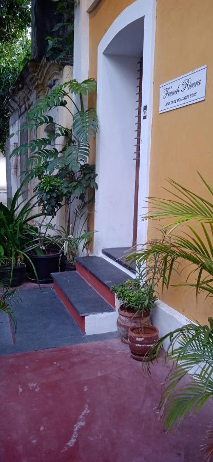 French Rivera Guest House Puducherry Eksteriør billede