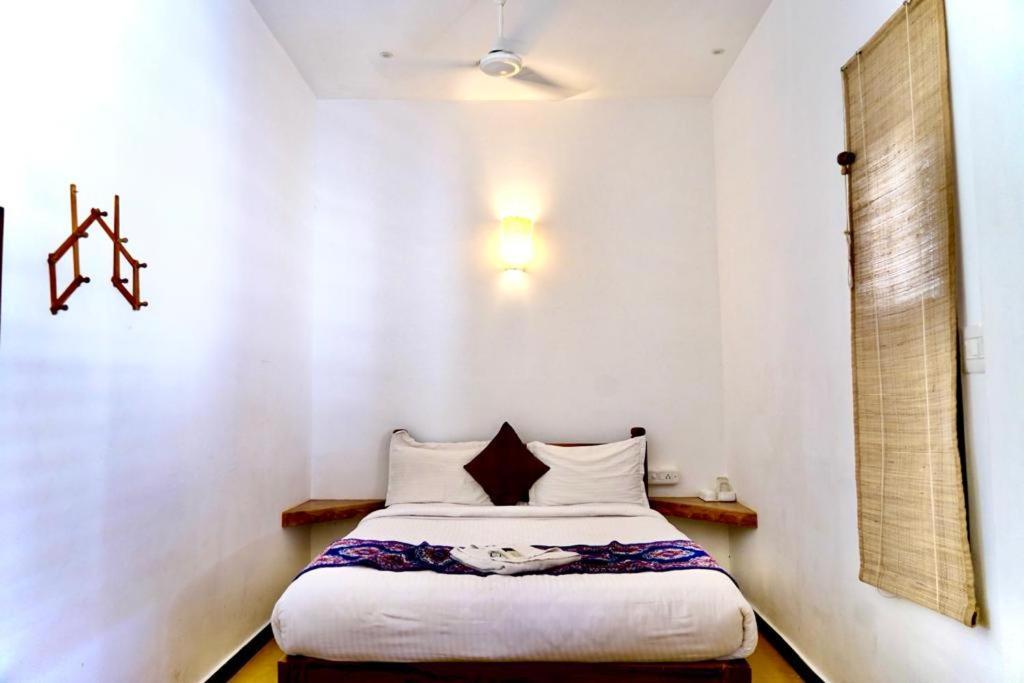 French Rivera Guest House Puducherry Eksteriør billede